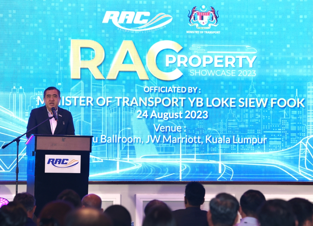 Transport Minister Anthony Loke delivers a speech at the signing ceremony for the construction of the Segambut 2 Railway Station in Kuala Lumpur, August 24, 2023. — Bernama pic 