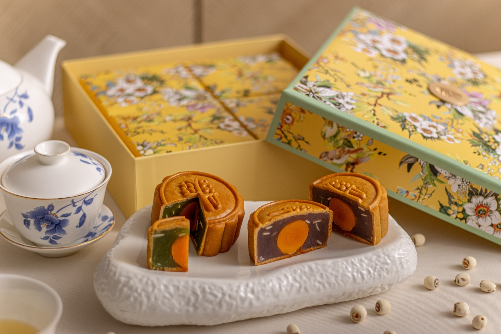 Mooncakes from Banyan Tree are themed 'Garden Treasures'.— Picture courtesy of Banyan Tree