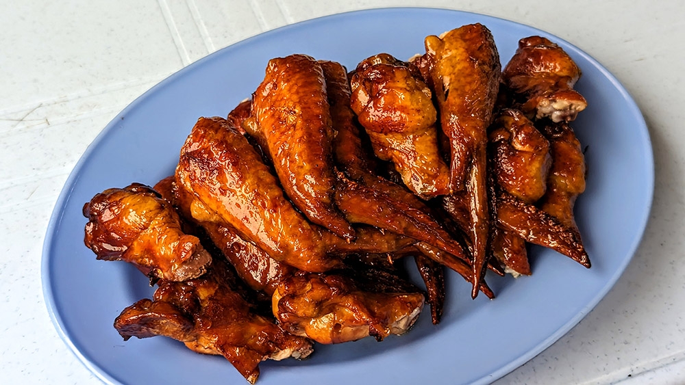 I’m telling you, these are some of the best chicken wings you will ever have in your life. – Pictures by Ethan Lau