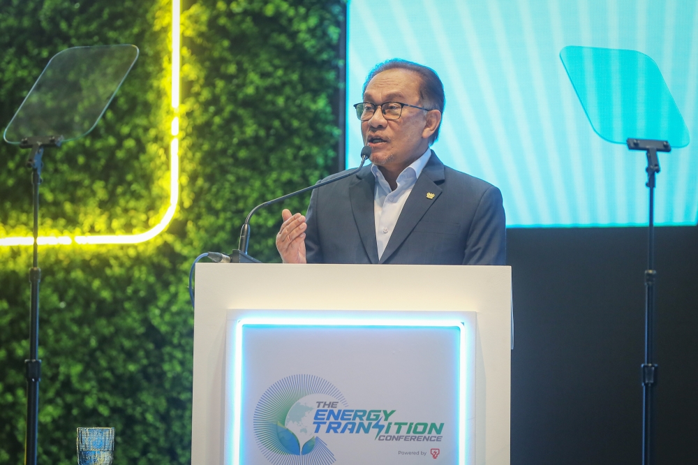 Prime Minister Datuk Seri Anwar Ibrahim delivers a speech at the launch of the National Energy Transition Roadmap in Kuala Lumpur August 29, 2023. — Picture by Yusof Mat Isa