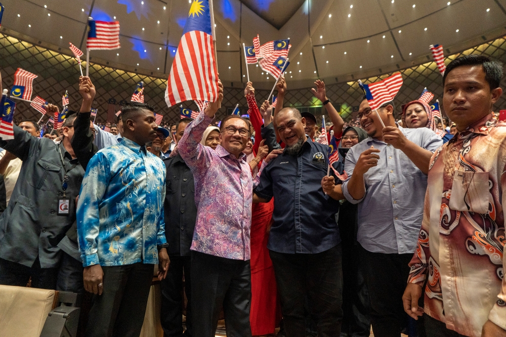 Prime Minister Datuk Seri Anwar Ibrahim said the country has again attracted the interest of large companies, including Tesla Inc from the United States, Geely from China and Infineon Technologies from Germany which have decided to make Malaysia an important investment hub. — Picture by Shafwan Zaidon