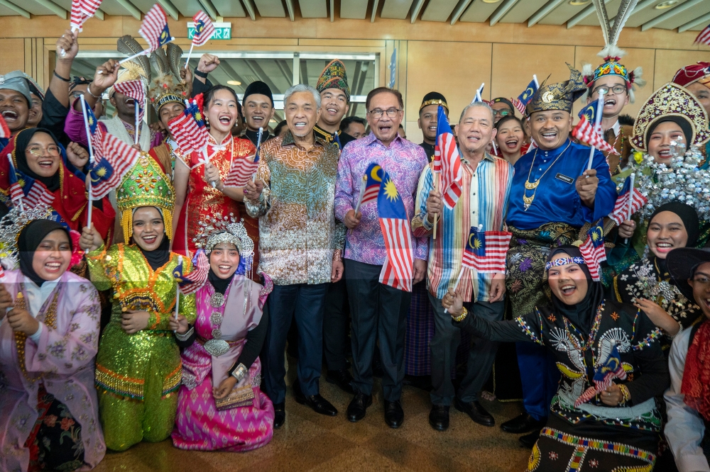 Most Cabinet members described the concept emphasised by the country’s number one leader about ‘merdeka rakyat’ (people’s independence) as crucial to producing a society that is independent in mind and soul so that they can contribute to the country’s development without being bound by outmoded thinking. — Picture by Shafwan Zaidon