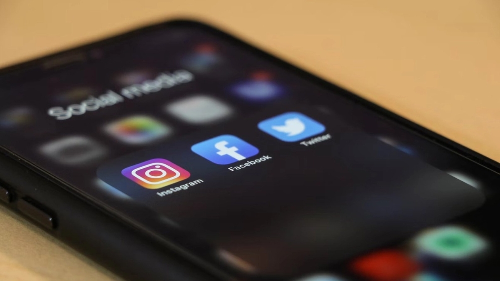 The report focused on risks from pro-Kremlin disinformation on six platforms — Facebook, Instagram, Twitter (rebranded X), YouTube, TikTok and Telegram — and whether the companies’ actions complied with elements of the DSA. — SoyaCincau pic
