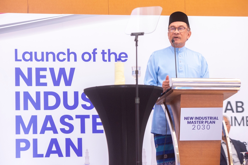 Prime Minister Datuk Seri Anwar Ibrahim delivers his speech during the launching of New Industrial Master Plan 2030 at Miti tower in Kuala Lumpur, September 1, 2023. — Picture by Shafwan Zaidon