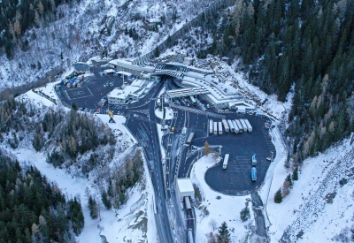 France, Italy agree to postpone closure of Mont Blanc tunnel - Vimarsana News
