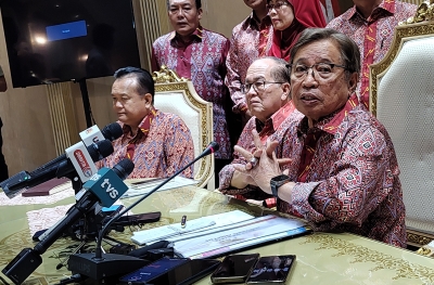 As Malaysia does not accept China's standard map, Abang Jo says oil and gas fields in South China Sea remain with Sarawak - Vimarsana News