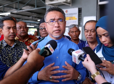 Adly says Defence Ministry ready to protect waters, sovereignty of Malaysia - Vimarsana News