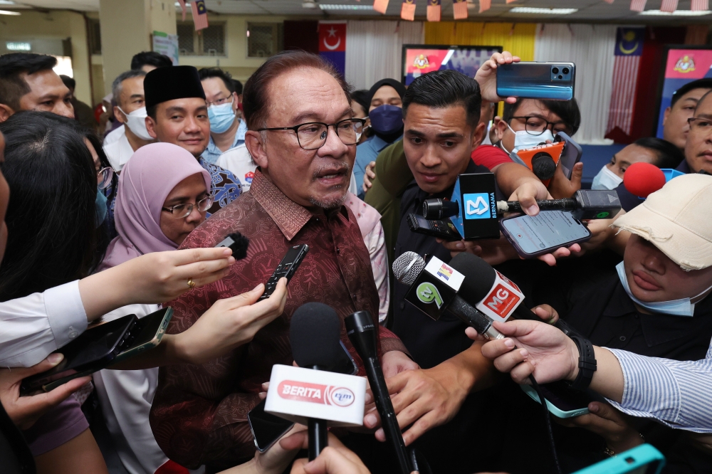 Prime Minister Datuk Seri Anwar Ibrahim speaks to the media at Sultanah Aminah Hospital in Johor Baru September 3, 2023. — Bernama pic