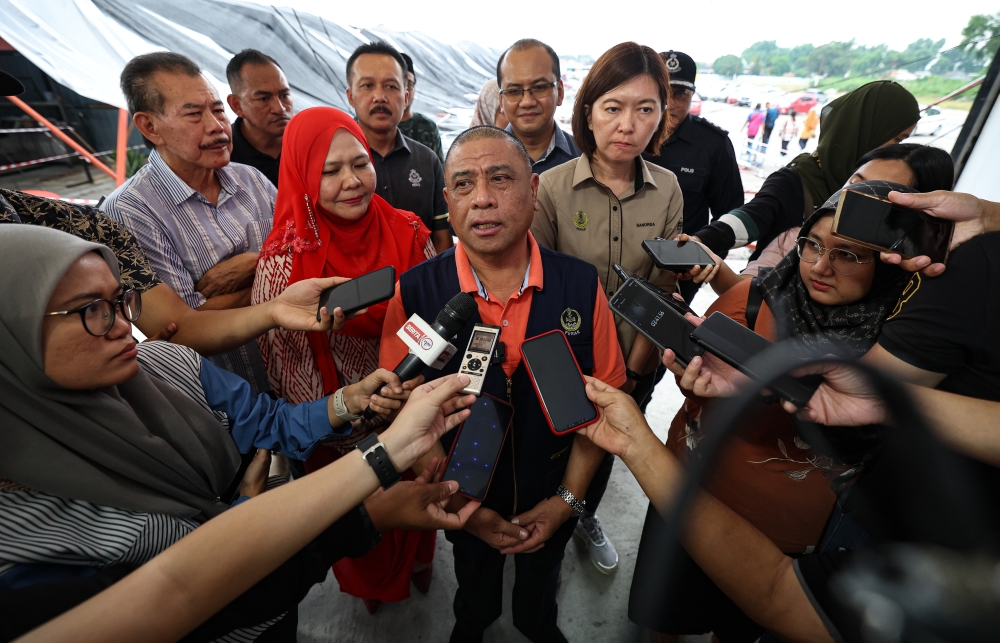 Perak Menteri Besar Datuk Seri Saarani Mohamad said the system will not only help the state government in formulating policies but also in development planning, making decisions, monitoring and law enforcement. — Bernama pic 