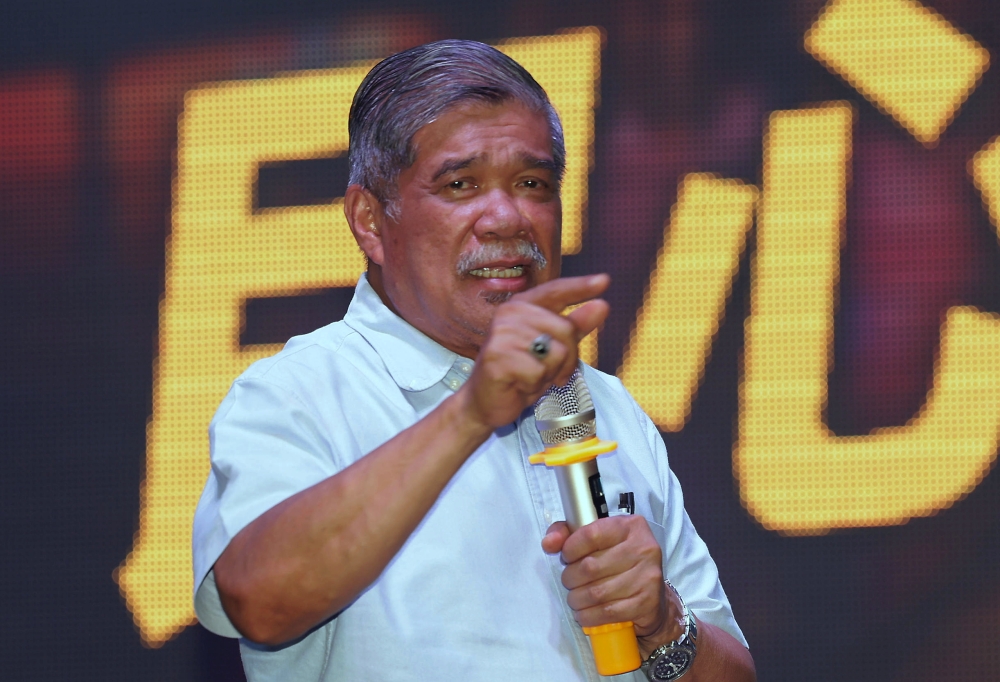 Agriculture and Food Security Minister Datuk Seri Mohamad Sabu said this was following input obtained through Budget 2024 Dialogue Session for the country’s padi and rice sector which was attended by over 100 industry players including padi growers, government and private agencies, academics and non-governmental organisations (NGOs). — Bernama pic 
