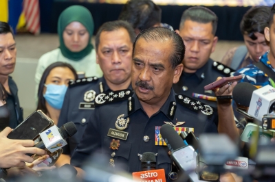 Investigation papers on Dr Mahathir, Hadi now with AGC, says IGP - Vimarsana News