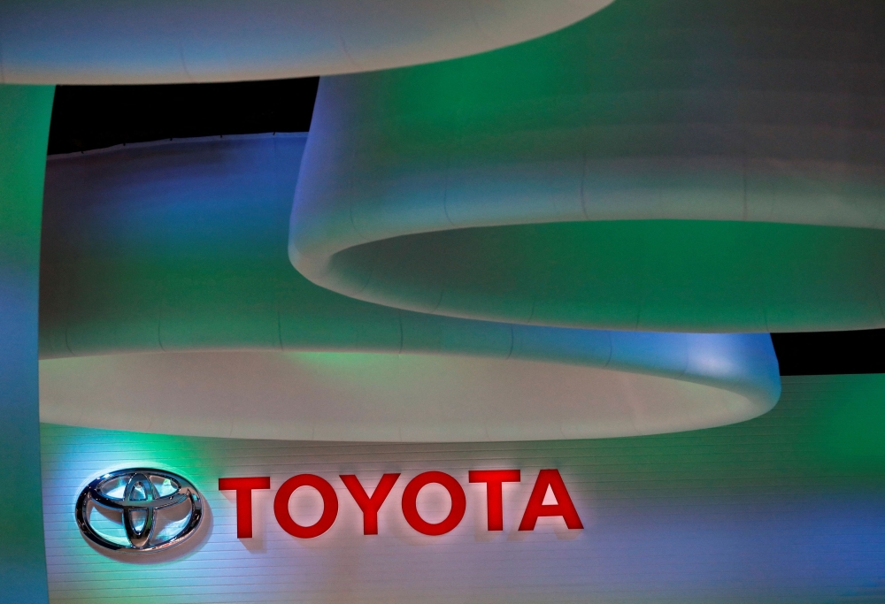 Česká jednotka Toyoty omezuje výrobu poté, co vypukl požár v zásobování