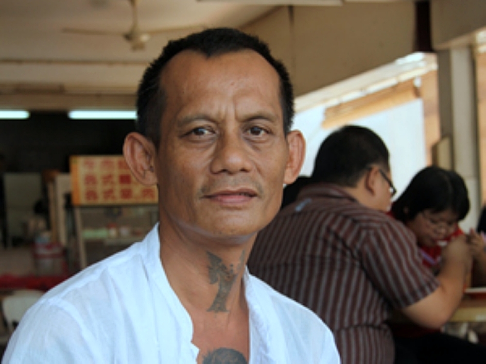 Peter John said the handling of cases in the Shariah Court were also taking too long a time and there was no certainty of Muslim converts being able to have their conversion reversed. ― Borneo Post pic