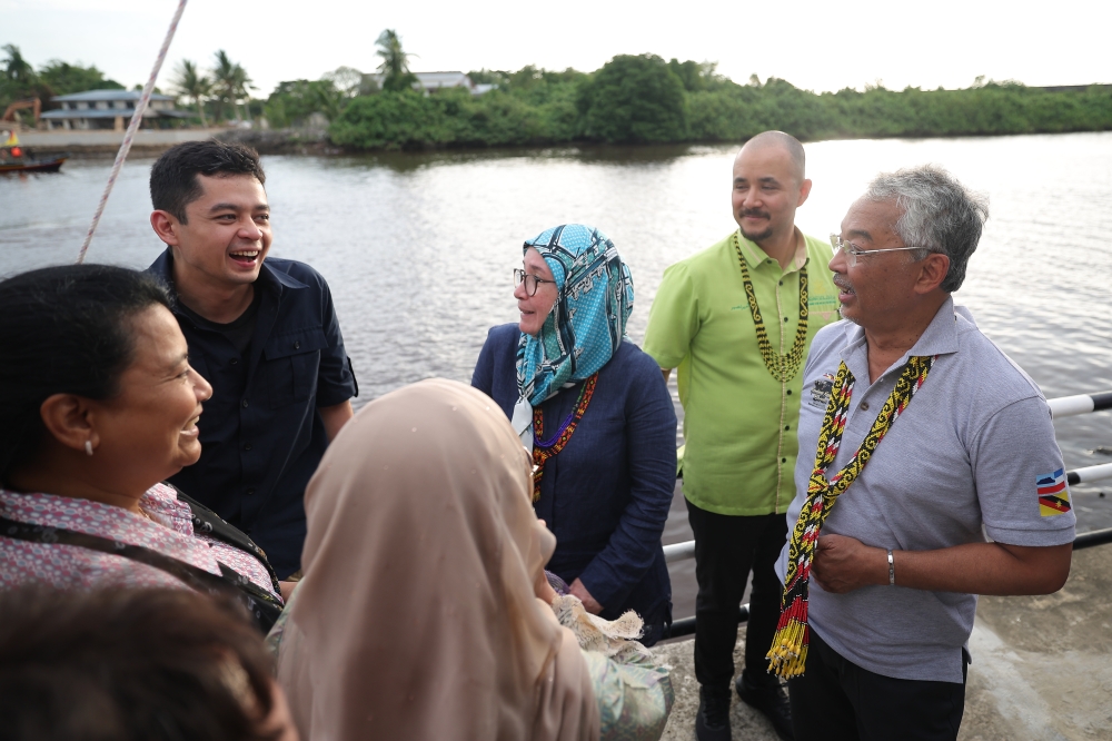 Yang di-Pertuan Agong Al-Sultan Abdullah Ri’ayatuddin Al-Mustafa Billah Shah and Raja Permaisuri Agong Tunku Azizah Aminah Maimunah Iskandariah with Regent of Pahang Tengku Hassanal Ibrahim Alam Shah Al-Sultan Abdullah in Miri, September 9, 2023. — Bernama pic 