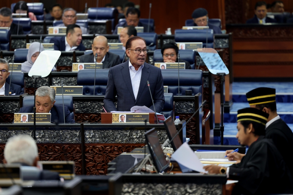 The 12th Malaysia Plan (12MP) Mid-Term Review (MTR) slated to be tabled at the Dewan Rakyat today will unravel various matters related to the country’s development and the socio-economic well-being of the people for the period of 2021-2025, according to Prime Minister Datuk Seri Anwar Ibrahim. — Bernama pic