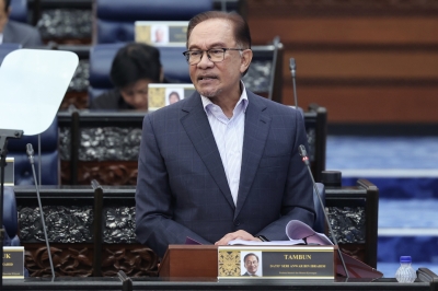 PM Anwar: Long-approved govt projects not started after some time will be cancelled - Vimarsana News