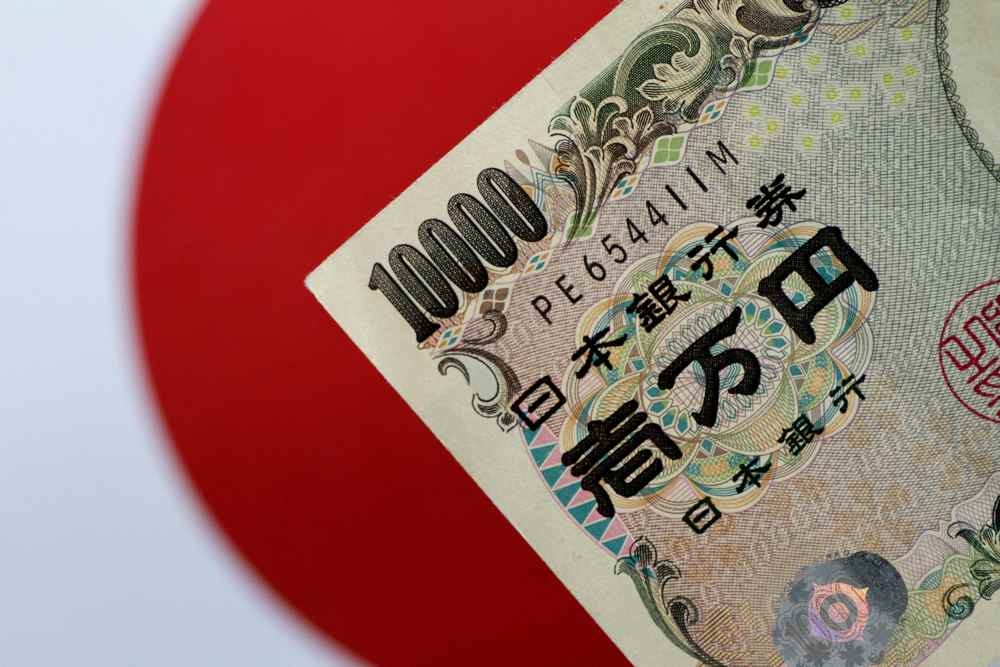 Yen stands tall, US dollar finds floor ahead of US inflation Malay Mail