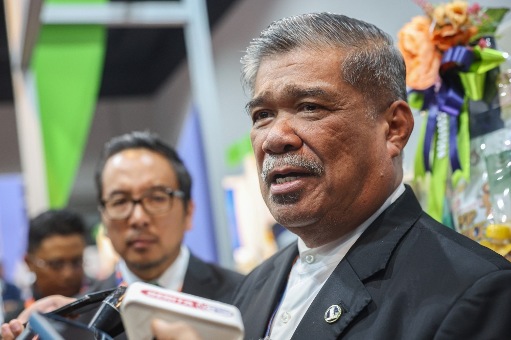 Agriculture and Food Security Minister Mohamad Sabu said in dealing with food security issues, the cooperation of all parties, including the state government which has jurisdiction over the land, is needed. — Bernama pic 