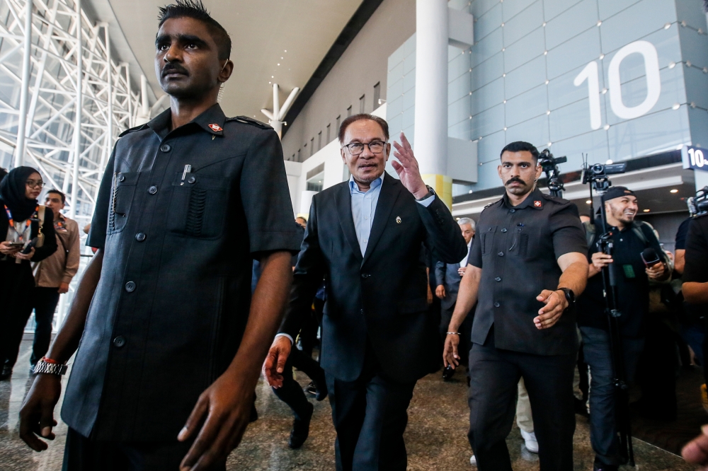 According to Singapore’s Ministry of Foreign Affairs, Prime Minister of Malaysia Datuk Seri Anwar Ibrahim, who is also the minister of finance, is in Singapore to speak at the Milken Institute Asia Summit 2023. — Picture by Hari Anggara