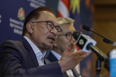 Malaysia determined to get back 1MDB funds from Goldman Sachs, says PM Anwar - Vimarsana News