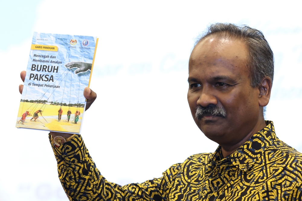 Human Resources Minister V. Sivakumar said the meeting will also detail the new application procedures and processes for the three sub-sectors. — Bernama pic 