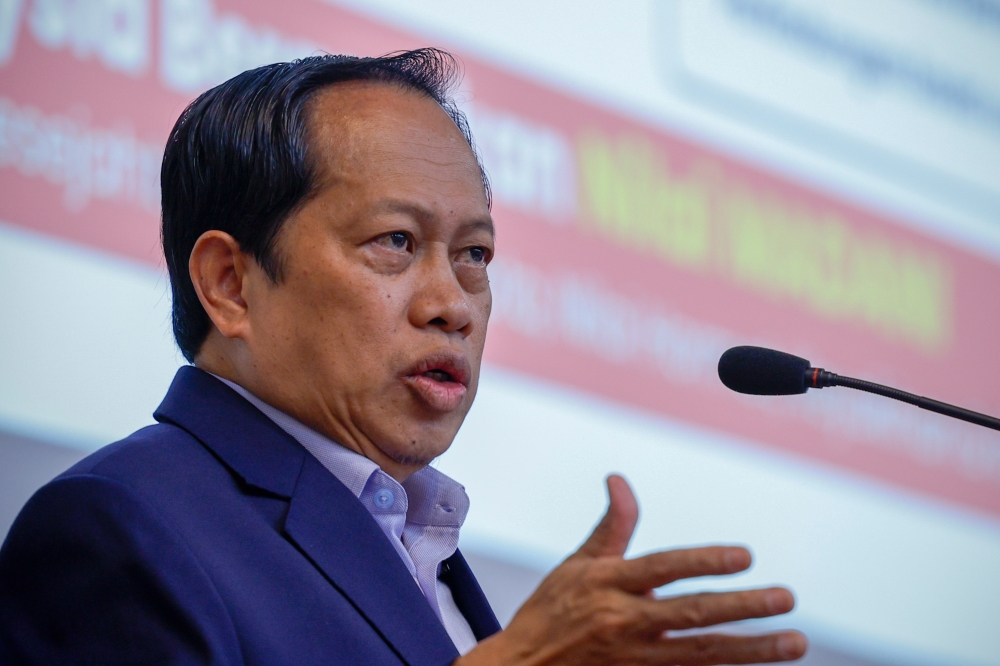 Deputy Finance Minister I Datuk Seri Ahmad Maslan delivers a speech in conjunction with the Melaka State 2024 Budget Tour at Kompleks Seri Negeri, Ayer Keroh in Melaka, August 21, 2023. — Bernama pic 