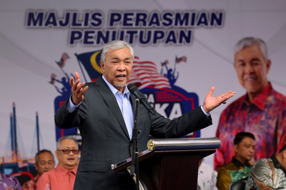 Deputy Prime Minister Datuk Seri Ahmad Zahid Hamidi attends the closing of the Ministry of Rural and Regional Development’s Kembara Merdeka Desa Madani Madani in Putrajaya September 15, 2023. — Bernama pic