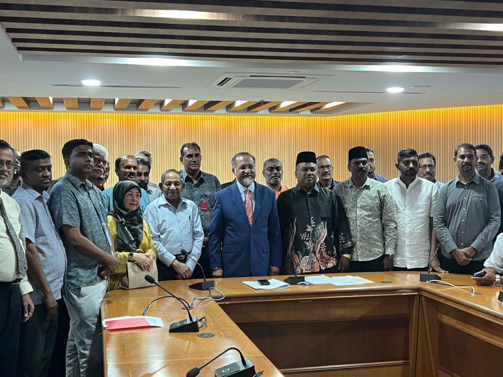 Penang Deputy Chief Minister II Jagdeep Singh Deo (centre) with the representatives from various organisations at the announcement to set up a Unity Affairs Unit under his office at Komtar in George Town September 15, 2023. — Picture by Opalyn Mok
