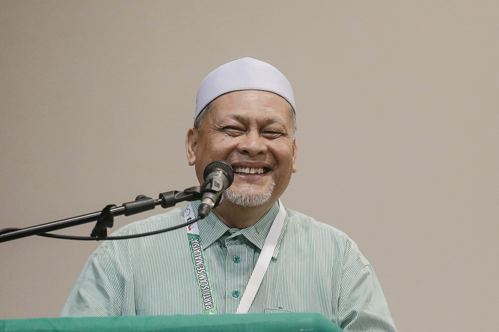 PAS is not barring its members from participating in the ‘Save Malaysia’ rally planned to be held at Kampung Baru here, party vice-president Datuk Mohd Amar Nik Abdullah said today. — Picture by Sayuti Zainudin