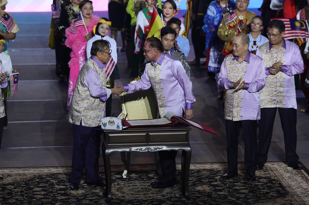 Prime Minister Datuk Seri Anwar Ibrahim attends the Malaysia Day celebration with the Premier of Sarawak Tan Sri Abang Johari Openg and the Chief Minister of Sarawak, Datuk Seri Hajiji Noor at Stadium Perpaduan in Kuching, September 16, 2023. — Bernama pic