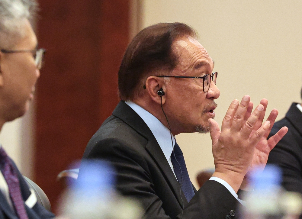 Prime Minister Datuk Seri Anwar Ibrahim speaks at a two-way meeting with Chinese premier Li Qiang after attending the Caexpo in Nanning, September 17, 2023. — Bernama pic