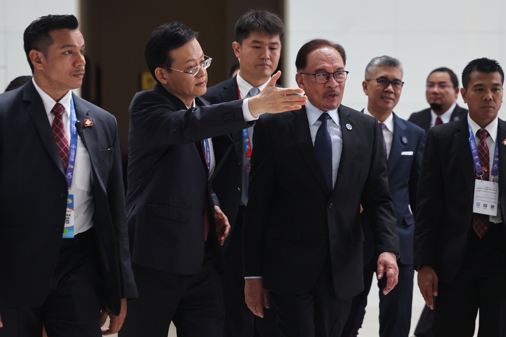 Prime Minister Datuk Seri Anwar Ibrahim at a bilateral meeting at Liyuan Guesthouse after attending the China-Asean Expo 2023 and the China-Asean Business and Investment Summit in Nanning, September 17, 2023. — Bernama pic 