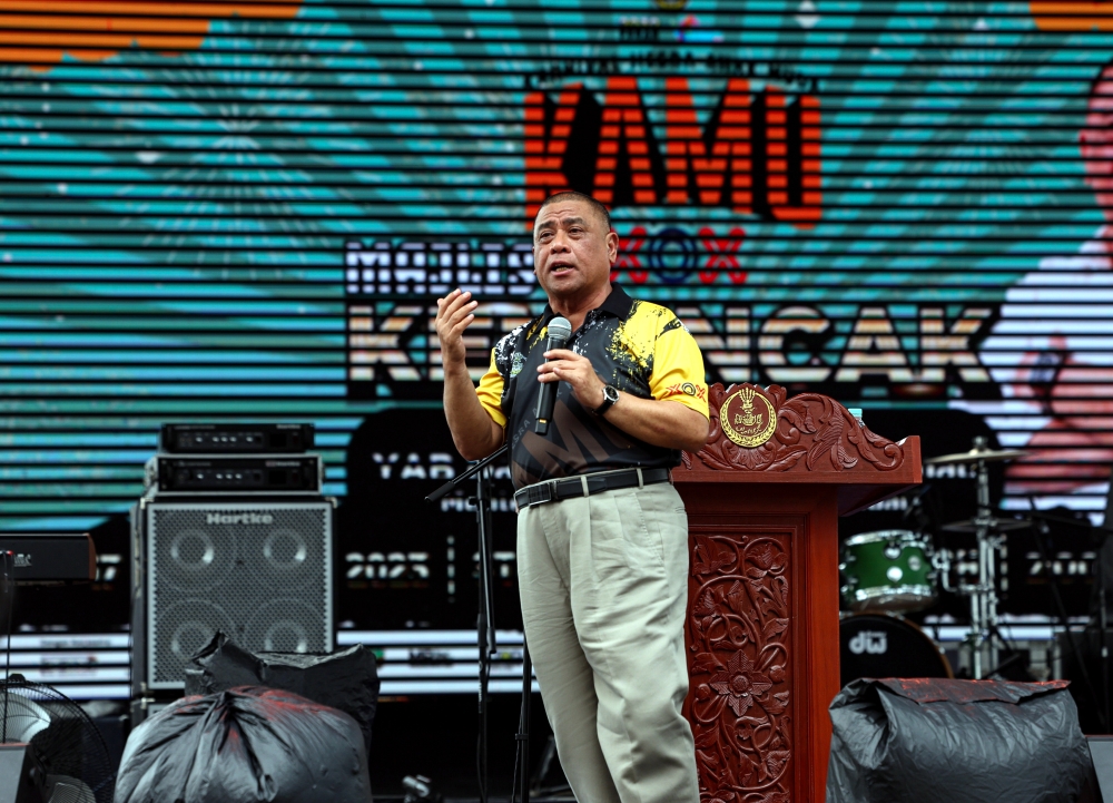 Perak Menteri Besar Datuk Seri Saarani Mohamad at the Karnival Mesra Anak Muda 2023 in Ipoh, September 17, 2023. — Bernama pic