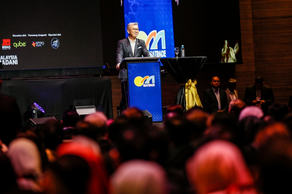 Miti minister Datuk Seri Tengku Zafrul Abdul Aziz says Malaysia’s Halal Industry Master Plan 2030 targets an industry contribution of RM266 billion, or 11 per cent of Malaysia’s gross domestic product (GDP) by 2030. — Picture by Hari Anggara