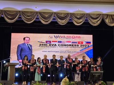 Ahmad Maslan: Sarawak plays vital role in contributing to Malaysia's economy - Vimarsana News