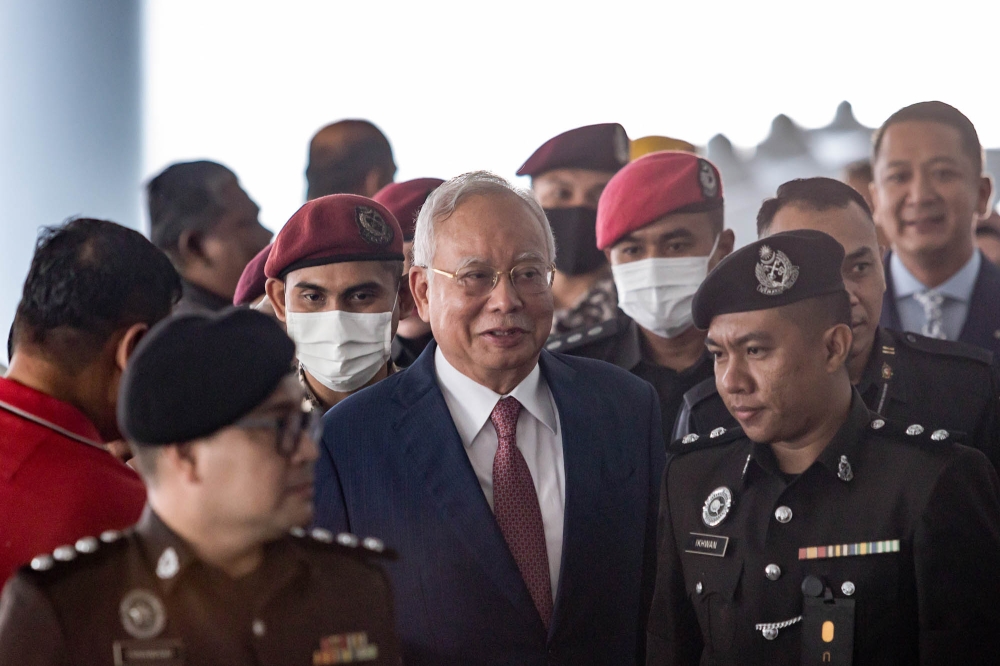Former prime minister Datuk Seri Najib Razak is pictured at the Kuala Lumpur Court Complex, in Kuala Lumpur, September 21, 2023. — Picture by Firdaus Latif
