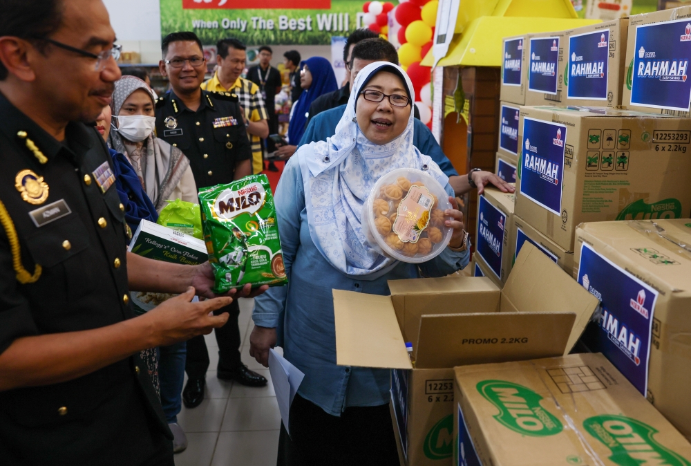 Yesterday, Domestic Trade and Cost of Living Deputy Minister Fuziah Salleh was quoted as saying that a video she had made several months ago had been taken out of context. — Bernama pic