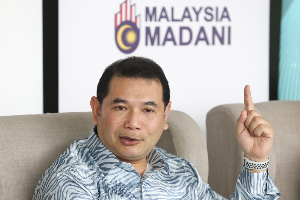 Last Monday, Economy Minister Rafizi Ramli reportedly said that the addictive habit of eating out makes a large part of people’s monthly income being spent to fulfil that desire. — Picture by Yusof Mat Isa