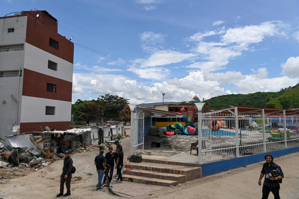 The jail had restaurants, bars and even outdoor swimming pools, among other luxuries, and it was the operating centre for feared criminal gang Tren de Aragua, according to Venezuela’s government. — Reuters pic