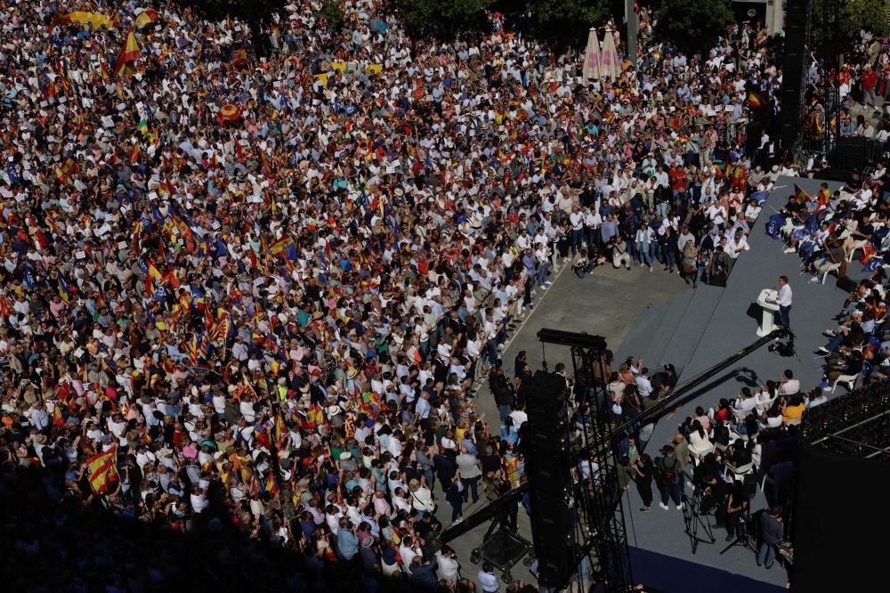 Spain's opposition People's Party leader Alberto Nunez Feijoo speaks during a rally against a possible amnesty for Catalan separatist leaders in Madrid, Spain, September 24, 2023. — Reuters pic