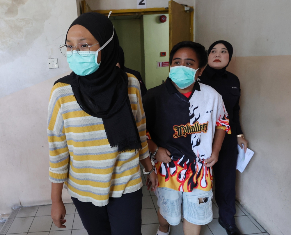 Nurul Asyiqin Mohamad Zahir, 27, and Awiin Chua, 30, a Singaporean, changed their pleas to guilty when the case was mentioned today. — Bernama pic 