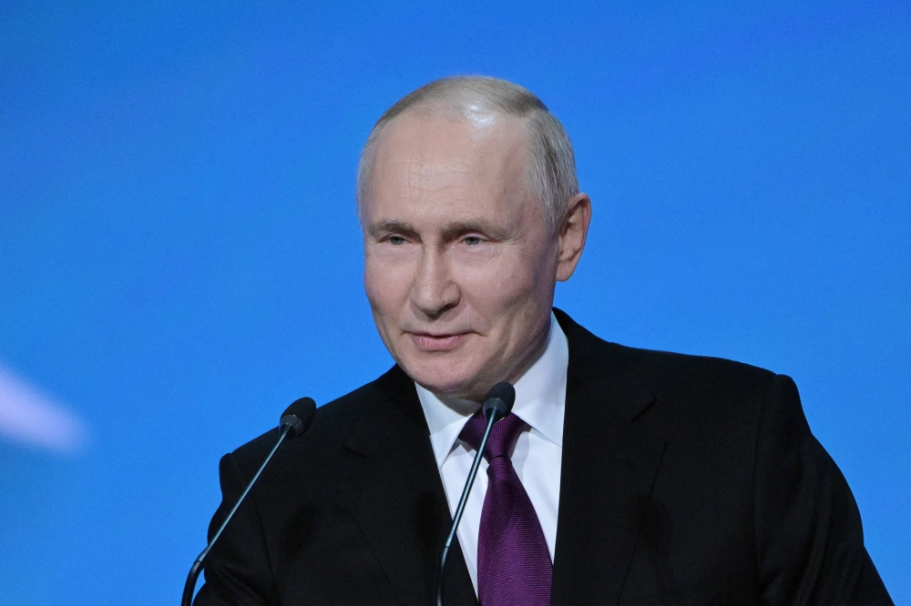 Russian President Vladimir Putin has tasked a former aide of late Wagner chief Yevgeny Prigozhin to oversee volunteer fighter units in Ukraine, according to a Kremlin statement today. — AFP pic/Sputnik