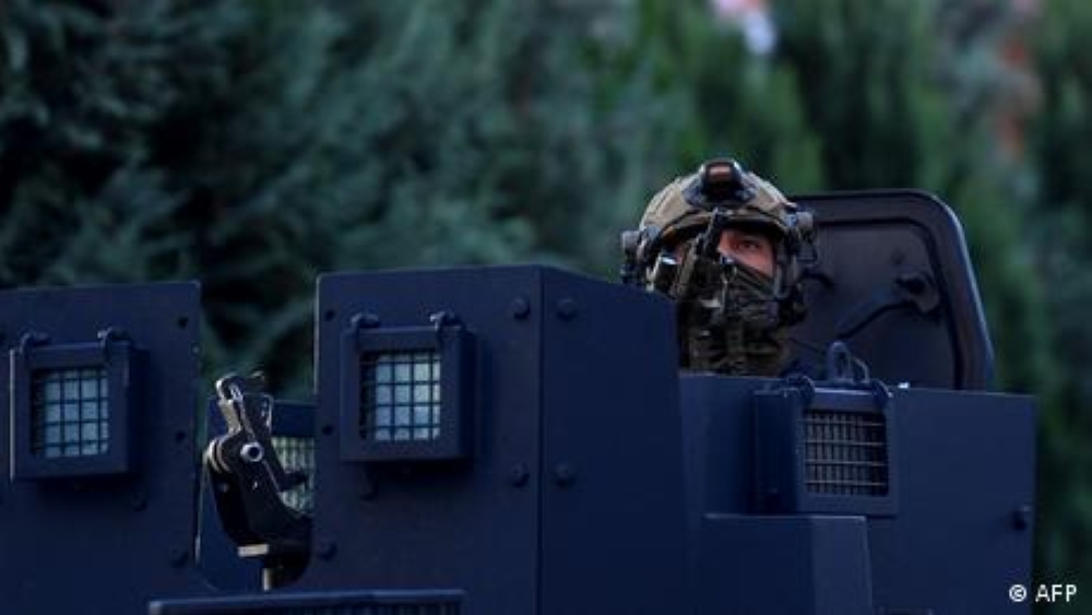 The White House warned that Belgrade had deployed tanks and artillery near the border after deadly clashes in northern Kosovo last week. ― DW pic