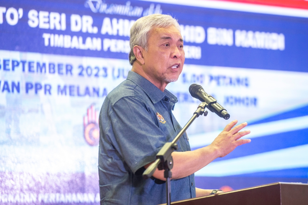 Datuk Seri Ahmad Zahid Hamidi said BN is ready to contest in the Kemaman parliamentary by-election if it is held. — Picture by Shafwan Zaidon