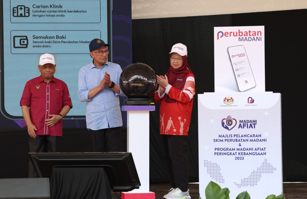 The Health Ministry (MoH) and the Education Ministry will continue to get the biggest allocations under the Madani Budget 2024 to be tabled on Oct 13, said Prime Minister Datuk Seri Anwar Ibrahim. — Bernama pic