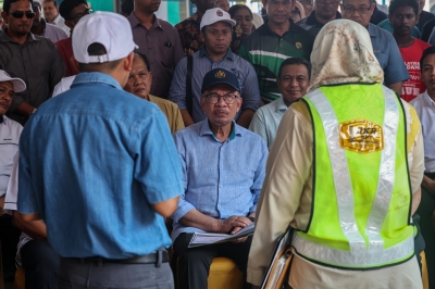 PM Anwar: Govt approves initial fund of RM1.9m for repairing SK Permatang To' Kandu in Penang - Vimarsana News