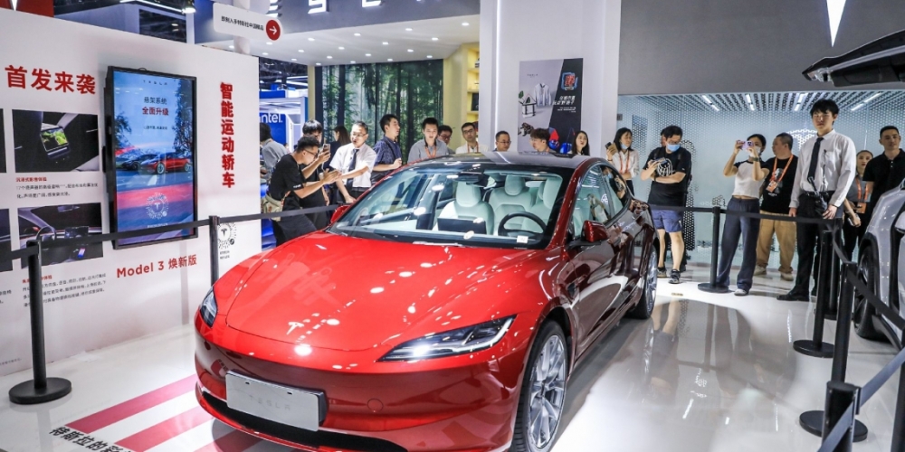 The latest Tesla Model 3 ’Highland’ is making its debut in Malaysia this month. — SoyaCincau pictures