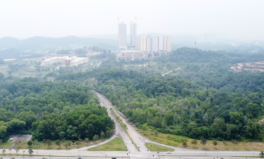 Nilai in Negeri Sembilan is pictured enveloped by haze due to poor air quality, October 2, 2023. — Bernama pic 