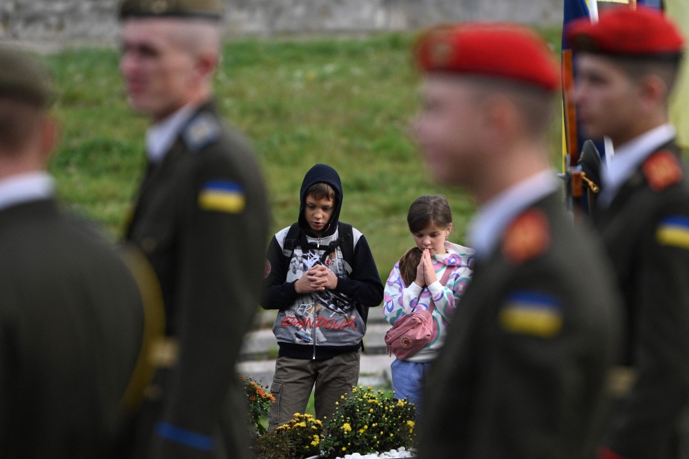 Ukraine’s eastern metropolis of Kharkiv will build the country’s first fully underground school to shield pupils from Russia’s frequent bomb and missile attacks, the city’s mayor said. — AFP pic