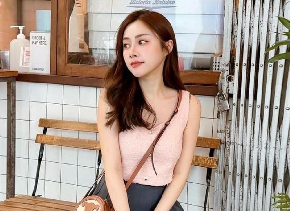 ATV Miss Asia Pageant Malaysia winner Luwe Xin Hui is now facing allegations of using third parties to complete university assignments. — Picture via Instagram/ luweexxi